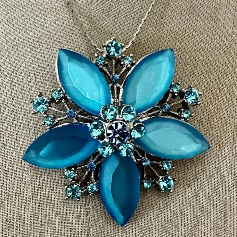 Vintage Blue Frosted Navette Rhinestone Flower Brooch Pendant Silver Tone